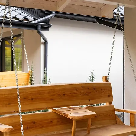 Mizhhirya Holiday home